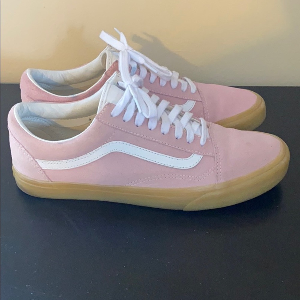 Vans - Picture 8 of 11